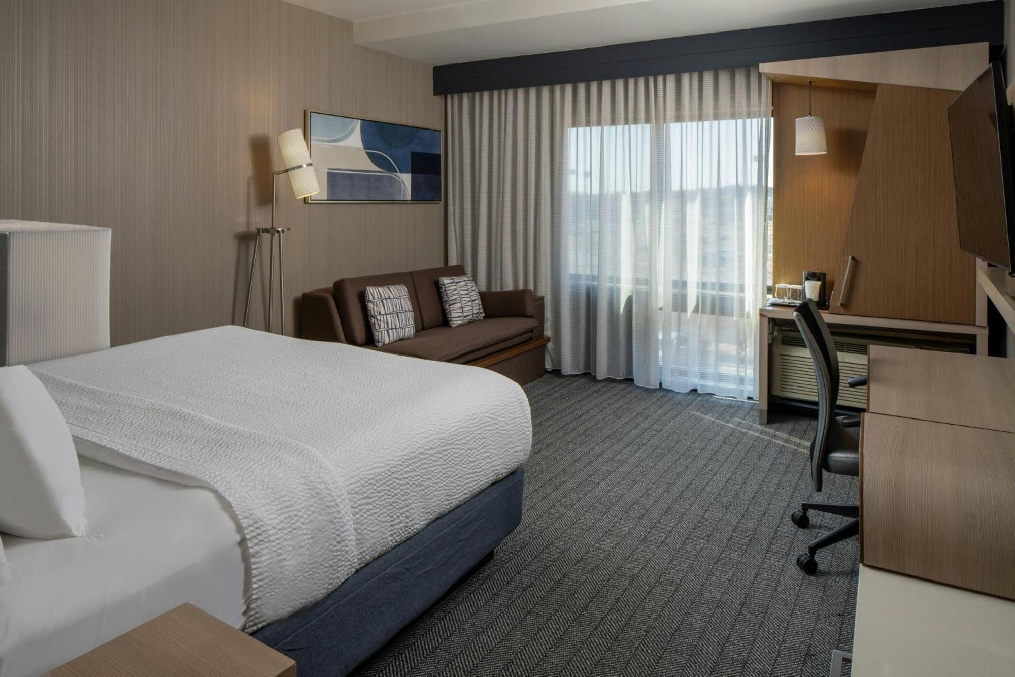 Courtyard By Marriott Jackson Airport/Pearl Hotel Eksteriør billede