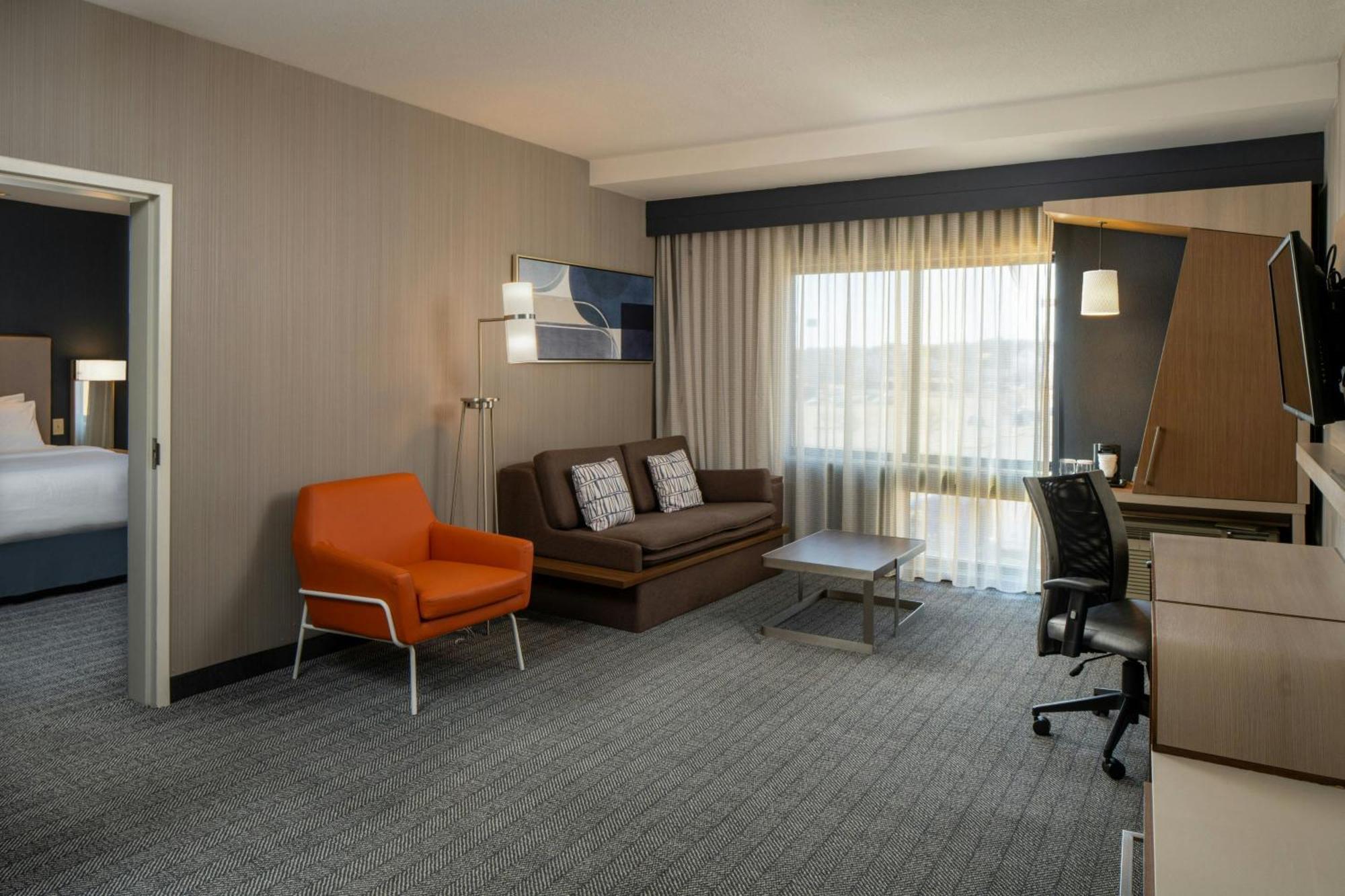Courtyard By Marriott Jackson Airport/Pearl Hotel Eksteriør billede