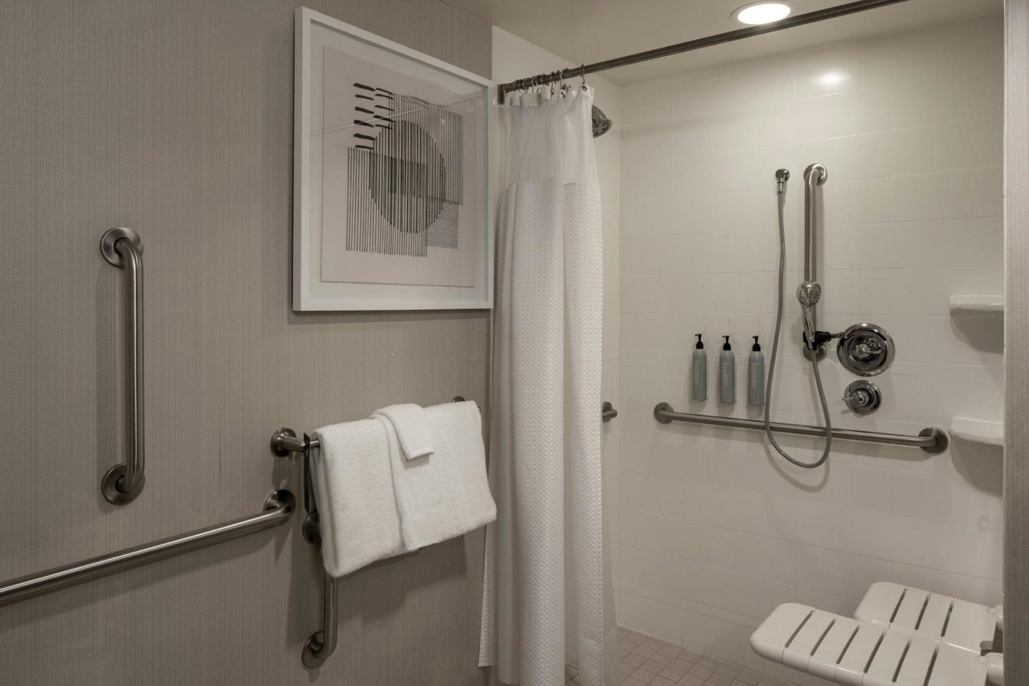 Courtyard By Marriott Jackson Airport/Pearl Hotel Eksteriør billede